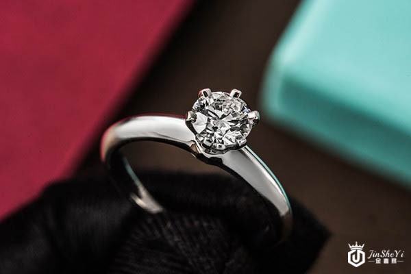 蒂芙尼六爪铂金女钻戒13号展示图 蒂芙尼六爪铂金女钻戒13号展示图