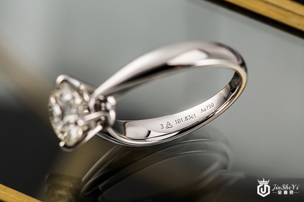 回收周生生钻戒