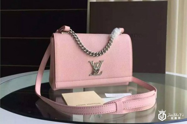  宝格丽(BVLGARI)包包是什么档次的？二手回收价高么