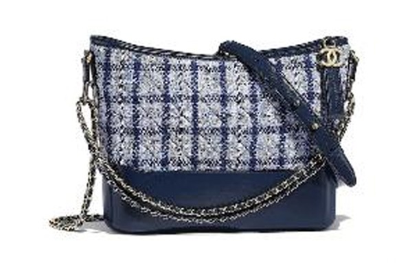 香奈儿流浪包怎么样？哪里回收香奈儿包包？金奢易网