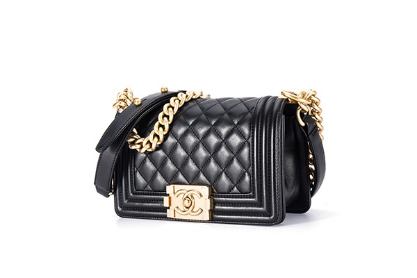 回收香奈儿包包哪里价格高？一般是多少钱