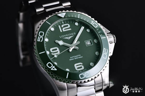 浪琴运动系列L3.782.4.06.6腕表展示图