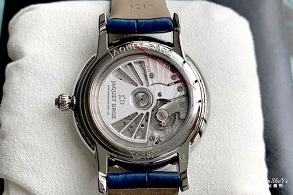 雅克德罗星辰系列J017510241蓝盘背透手表表底实拍 雅克德罗星辰系列J017510241蓝盘背透手表表底实拍