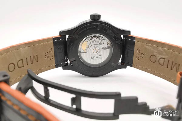 美度舵手系列M005.430.36.051.80腕表底部展示图