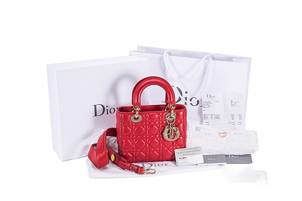 迪奥包包回收能卖多少钱？哪款回收价格更高