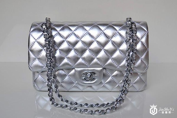 哪里回收香奈儿包包