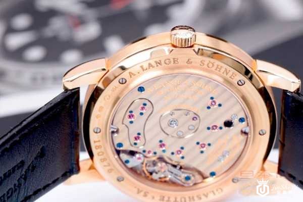 回收名表之二手朗格手表回收是否有月相情怀溢价？