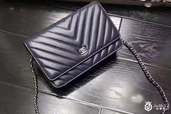 香奈儿发财包怎么样？哪里回收香奈儿包包？金奢易网