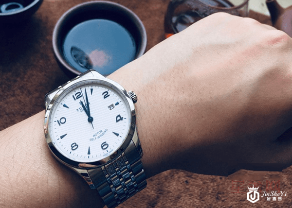 哪里回收二手手表帝舵1926系列？这里哪里都不如“它”