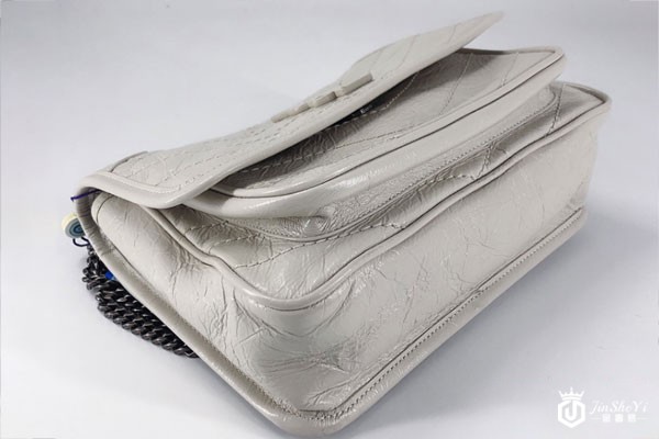 二手YSL女包niki奶白色翻盖单肩包侧面