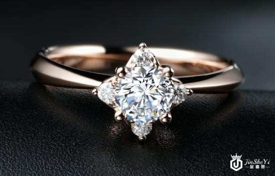 钻石戒指