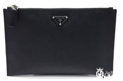 普拉达经典十字纹男士手包回收多少钱