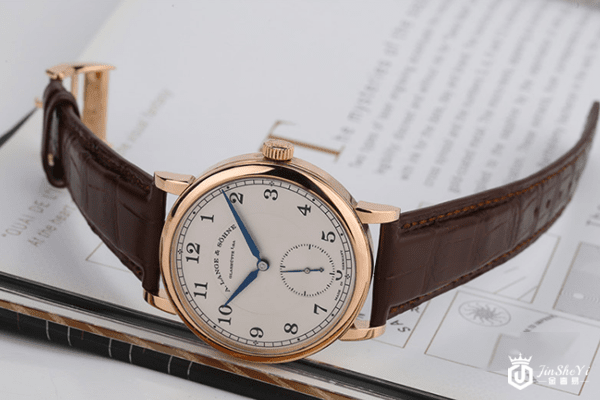 全球畅销二手手表，朗格1815独领风骚，难道因为回收手表价位高？