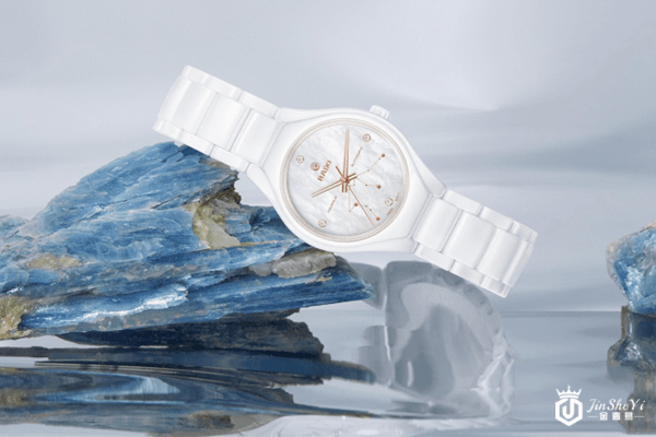 雷达表True真系列名牌二手手表回收价会因颜色而增高 雷达表True真系列名牌二手手表回收价会因颜色而增高