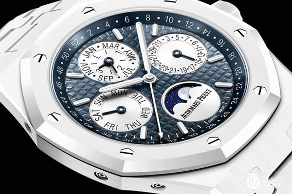 爱彼皇家橡树万年历白色陶瓷手表回收,爱彼回收价格