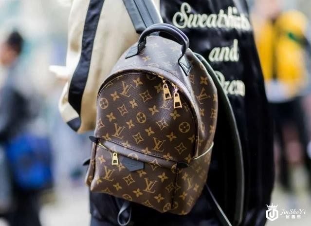 全新lv老花44391邮差包回收