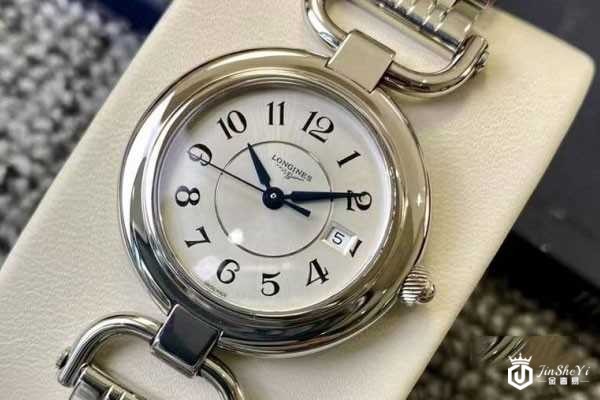 一万多的浪琴手表能卖多少钱取决于成色品相