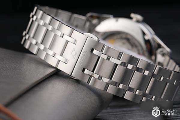 如何辨别旧英纳格名表回收店的正规性