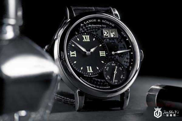 专业的手表回收电话不知如何联系 试试这家