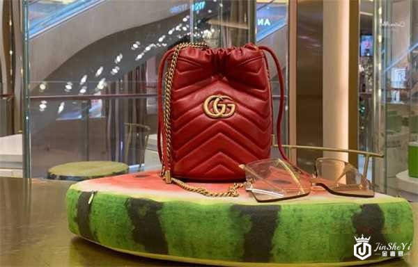 gucci迷你水桶包回收价有原价几折呢