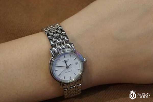 浪琴律雅女表回收价格鉴定师告诉答案 浪琴律雅女表回收价格鉴定师告诉答案