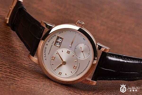 线上回收手表的微信号可信吗