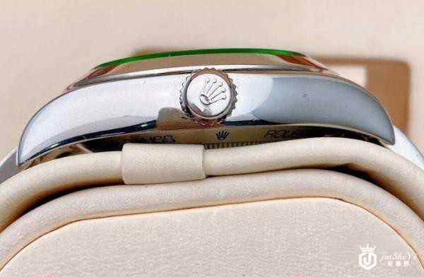 正宗劳力士迪通拿回收往往都选择线上