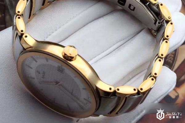 雷达手表回收店是如何判断手表回收价格的