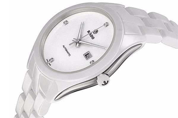 雷达手表回收店是如何判断手表回收价格的