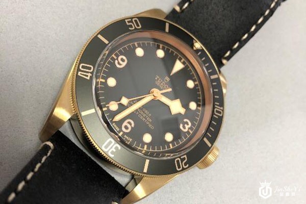 深圳哪里回收帝舵手表