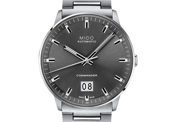 MIDO Commander Big Date香榭系列大日期窗腕表（M021.626.11.061.00）