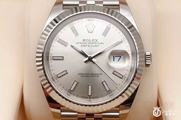 二手手表回收市场价格为何存在明显差异