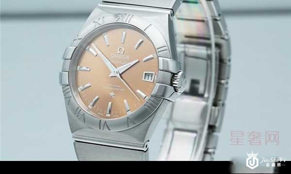 老名表回收价格查询会在几折呢