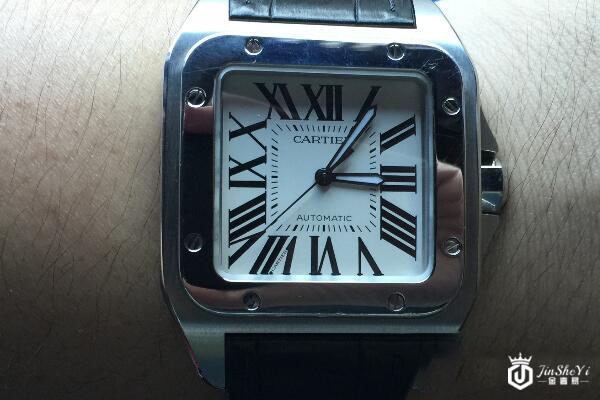 卡地亚山度士手表