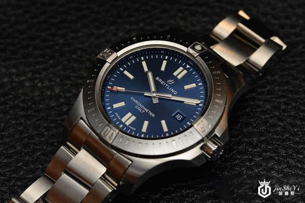 感受百年灵手表的阳刚魅力，上海哪里回收百年灵手表？