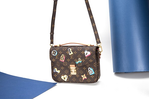 二手lv包包回收