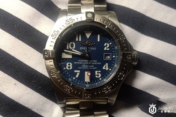 杭州百年灵手表几折回收 回收名表