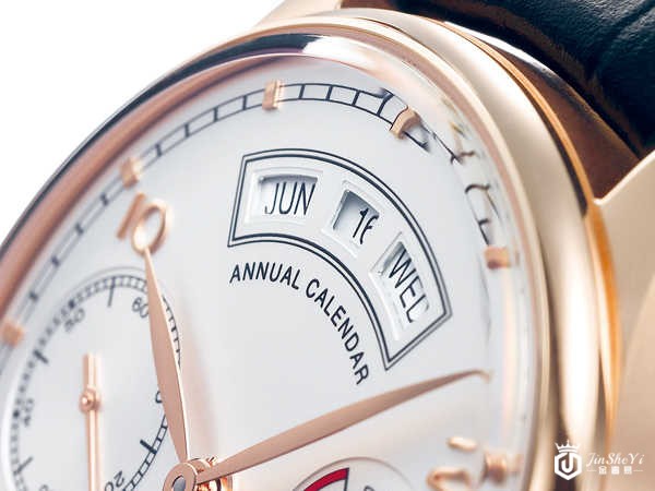 万国表IWC Portugieser Annual Calendar面盘.jpg