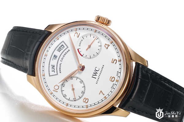 万国表IWC Portugieser Annual Calendar.jpg