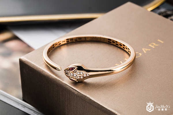 宝格丽手镯回收多少钱