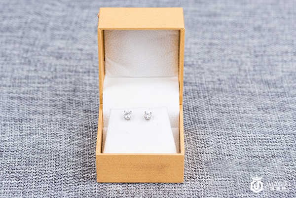 钻石钻戒回收咨询