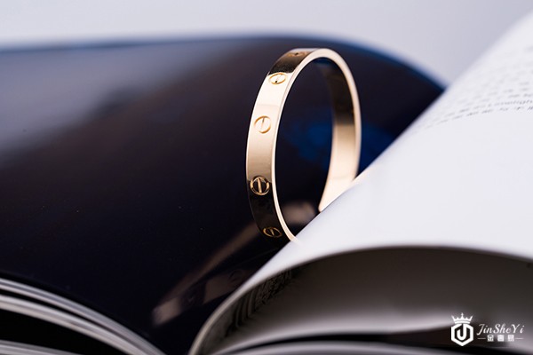 卡地亚钻石手镯回收多少钱