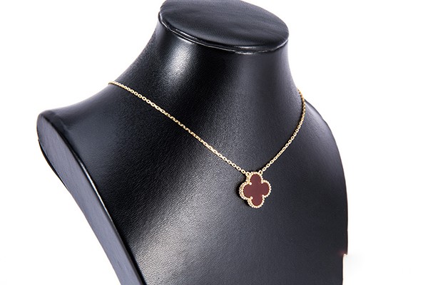 一万块回收梵克雅宝中号项链亏吗