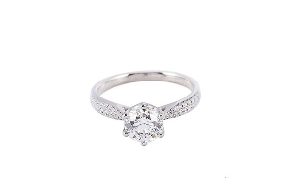 上海哪里能买到二手钻戒？50分钻戒能回收多少钱？金奢易网,老凤祥一克拉铂金钻戒