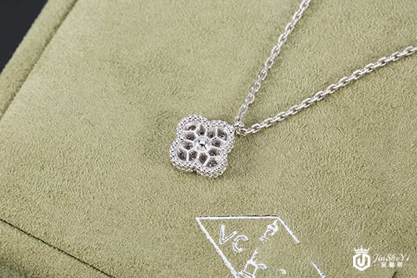 梵克雅宝项链好回收吗?上海哪里回收梵克雅宝项链,金奢易网