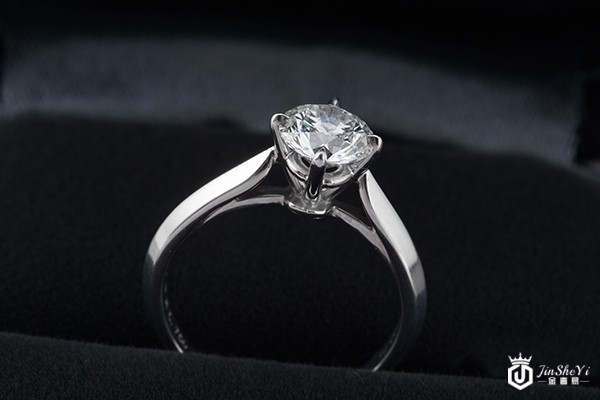 周生生钻戒回收