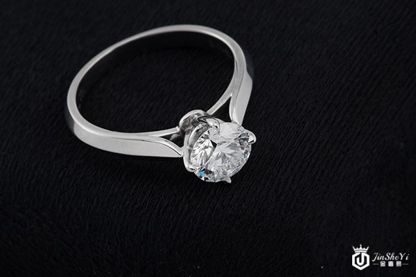 周生生门店回收钻石吗