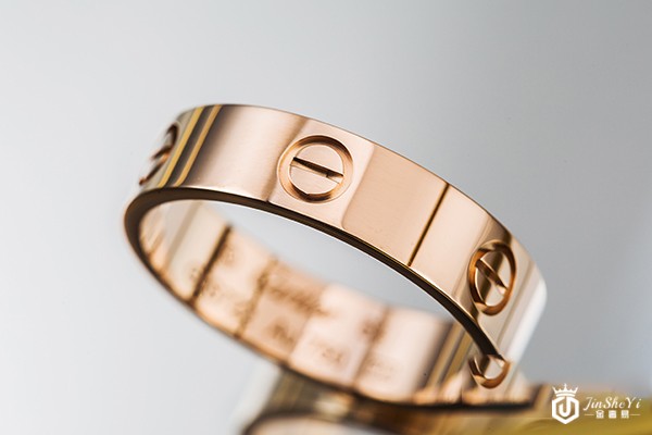 上海哪里回收卡地亚戒指 上海哪里回收卡地亚戒指