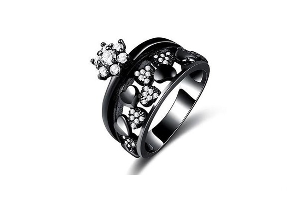黑色戒指有什么寓意?上海哪里回收珠宝首饰? 黑色戒指有什么寓意?上海哪里回收珠宝首饰?