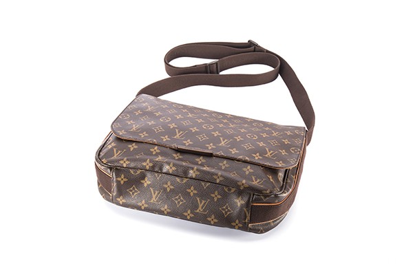 lv包包回收价格